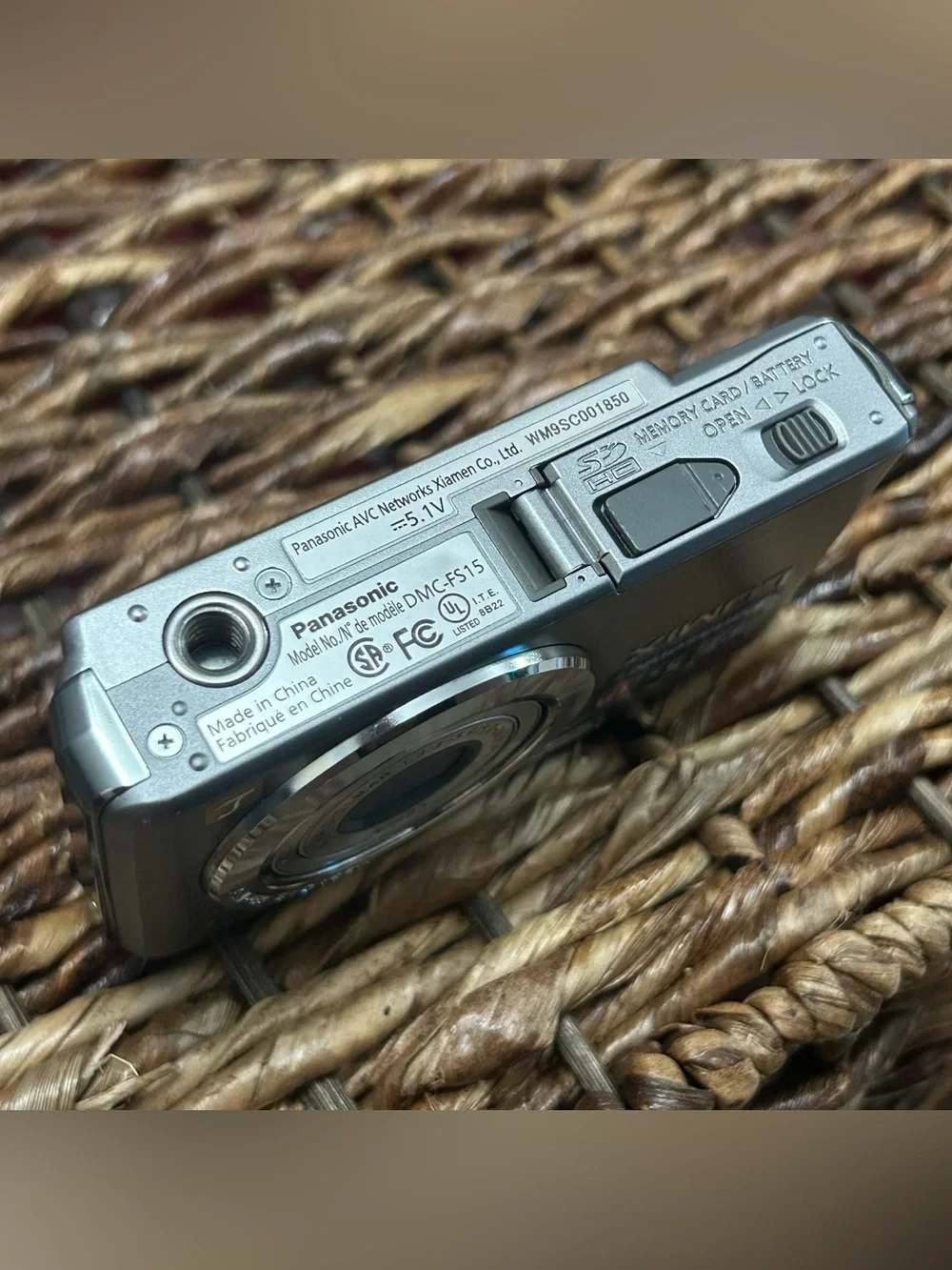 Panasonic Lumix DMC-FS15 Camera With Battery Charger, Case & Data Transfer Cable